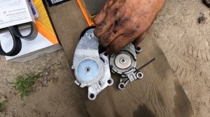 Peugeot 3008 Замена ремня доп. оборудования и натяжного ролика.