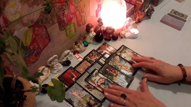 Гадание на4-х Королей: как поживает мой бывший? (2 часть, Пентакли) смотреть онлайн