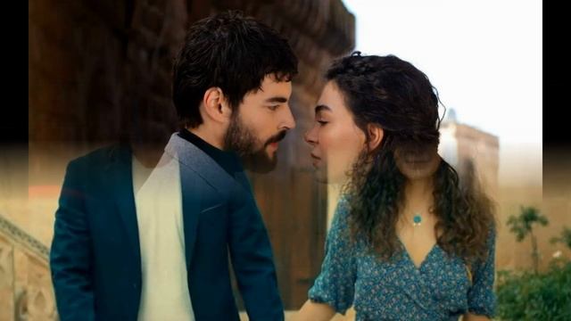 "Ebru Şahin regresó a Turquía para casarse. Sus primeras imágenes en el aeropuerto están aquí. смотреть онлайн
