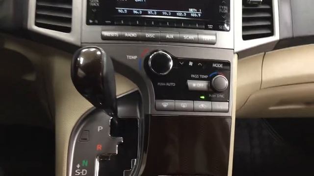 2011 Toyota Venza AWD Review смотреть онлайн