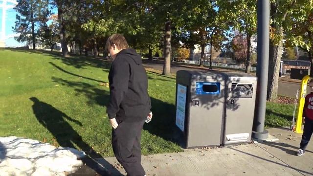 Самый уютный город в Америке / Никита не подвёл Дарвина! Осенняя прогулка с Funny 4 смотреть онлайн