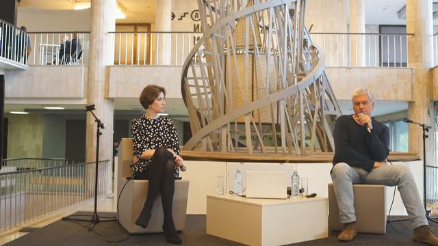 Лекция Алексея Расторгуева "Были ли Средние века действительно «тёмными»?" смотреть онлайн