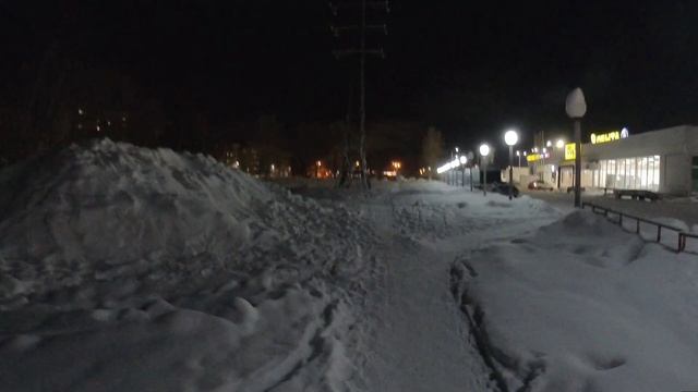 Прогулка по Архангельску. Ломоносова, Ильинская, Московский, Первомайская, Школа 35 10.01.2022 смотреть онлайн