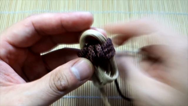How to Make a Monkey's Fist Snake Knot Bracelet Tutorial Quick Cut смотреть онлайн