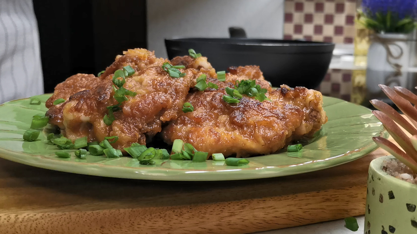 ВКУСНОТА невероятная! Вы никогда ТАК не жарили курицу, рецепт настоящая находка! смотреть онлайн