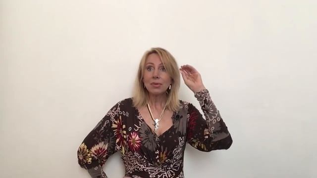 Когда она старше Тебя смотреть онлайн