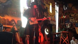 Justin Johnson - Cannonball Rag- Live at the 2014 St. Louis Guitar Fest.