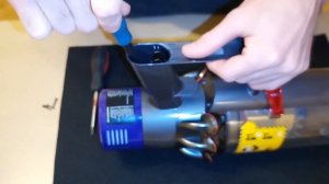 Пылесос dyson v10 случай из практики мастера