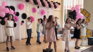 Выпускной из ?️?4 класса?️?. Песня "районы, кварталы". 4 "Б" класс.