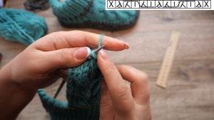 Домашние следки сапожки с объёмными косами спицами ? Home slippers knitting pattern
