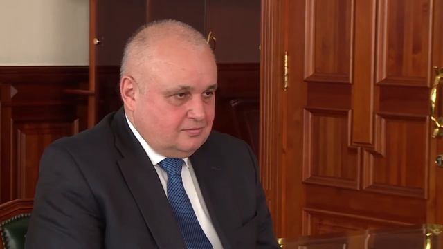Встреча главы региона Сергея Цивилева и главы района Дмитрия Беспалова смотреть онлайн