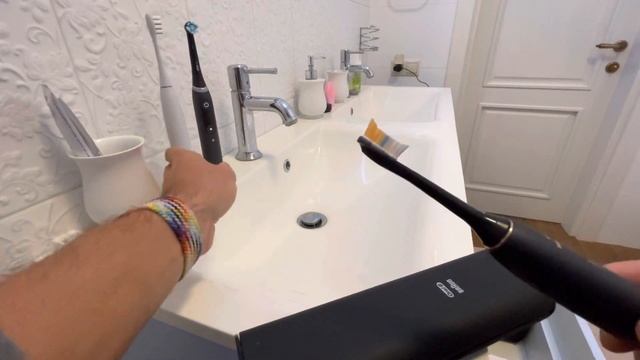 Oral-B iO9 vs Sonicare 9900 смотреть онлайн