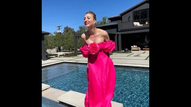 Kaley Cuoco Photo Gallery смотреть онлайн