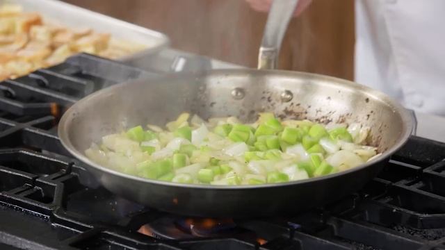 The Best Stuffing You’ll Ever Make | Epicurious 101 смотреть онлайн