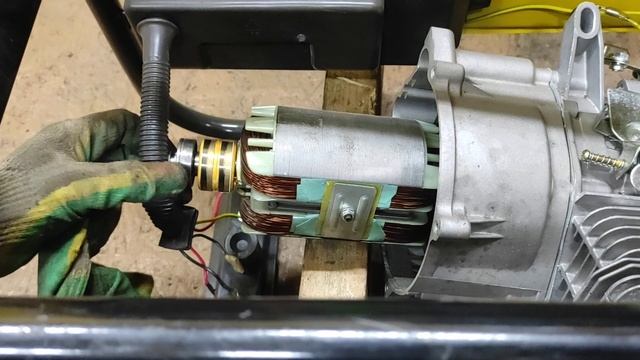 Снятие ротора бензогенератора, простое снятие альтернатора смотреть онлайн