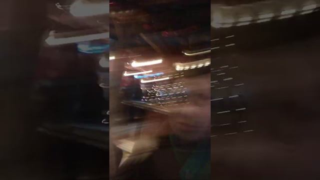 в центре города,кафе Муму)) смотреть онлайн