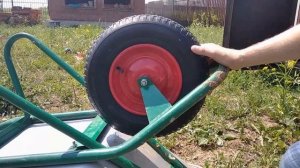 Бескамерное (полиуретановое) колесо для тачки.Замена подшипников и шины старого колеса для тачки.