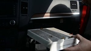 Замена салонного фильтра Mitsubishi Pajero 4