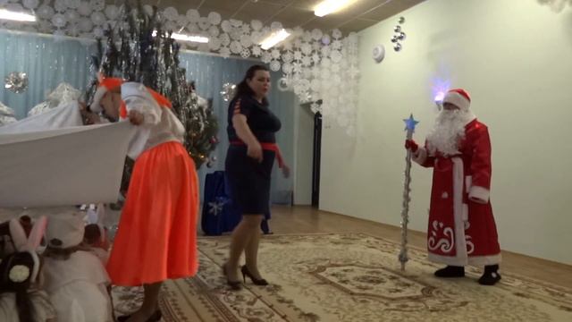 Новогодний утренник в детском садике №5 города Туймазы смотреть онлайн