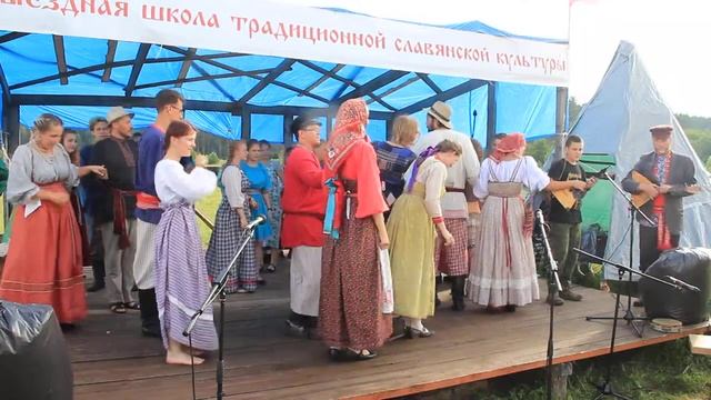 Группа Ильи Ахрамеева. "Топор", "ту-степ", "яблочко". смотреть онлайн