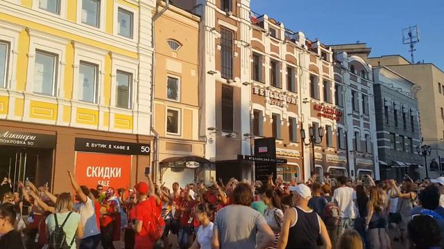 Панамские болельщики на Покровке смотреть онлайн
