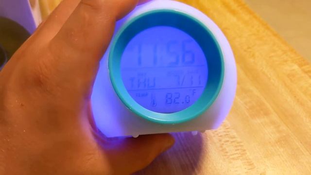 Outwit Kids Color Changing Alarm Clock Review смотреть онлайн