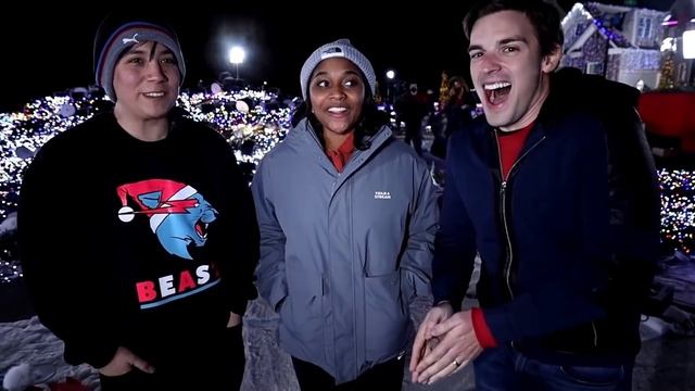 Украсил Дом 1,000,000 Гирлянд! (Мировой Рекорд) смотреть онлайн