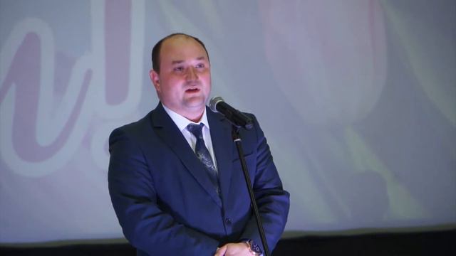 Серовские медики принимали поздравления с Днем матери смотреть онлайн