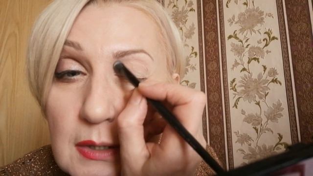 Видео мастер-класс по красоте "Новогоднее превращение" смотреть онлайн