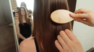 АСМР РАСЧЕСЫВАЮ ДЕРЕВЯННЫМИ РАСЧЕСКАМИ И ГЛАЖУ ПО ВОЛОСАМ. Шепот, звуки волос. Проверка в перчатках