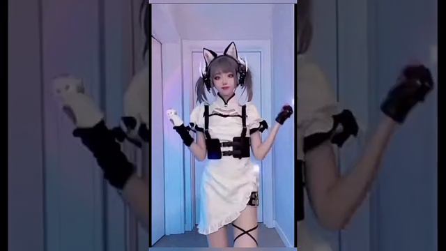 Азиатки/юная красотка Азии "зажигает" в тикток/красиво танцует смотреть онлайн