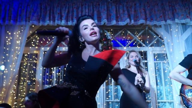 Юля Волкова "Следуй за мной", ресторан "Наша Дача", съёмка: Alena Fleur-Fox смотреть онлайн