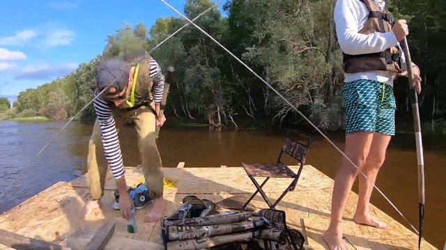 СПЛАВ НА ПЛОТУ ИЗ БОЧЕК смотреть онлайн