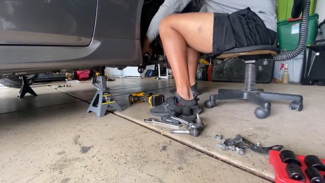 How to install Infiniti G37 Coilovers| BC Racing Coilovers смотреть онлайн