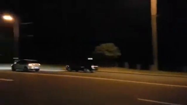 Skoda Tour RS 1.8 t vs VW Golf 1.4 tsi смотреть онлайн