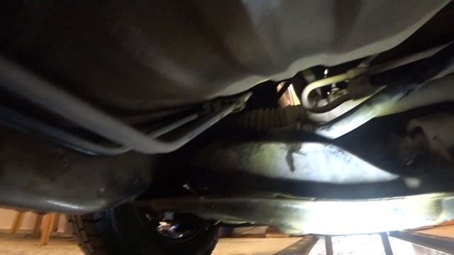 Диагностика подвески автомобиля Toyota Probox.