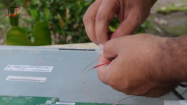 i turned lcd monitor into solar panel смотреть онлайн