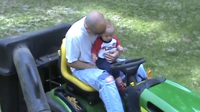 Mowing the Lawn with Daddy June 09 смотреть онлайн