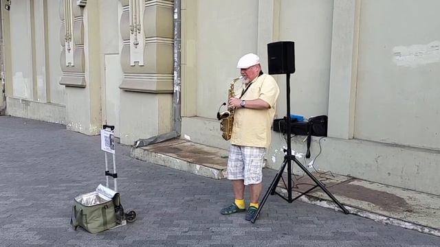 Lily Was - Here saxophone cover street performer! смотреть онлайн