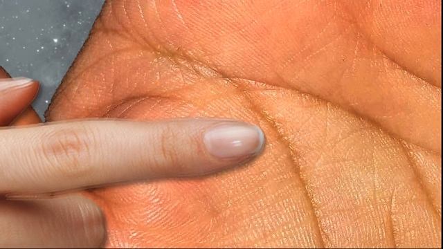 GUARDIAN ANGEL LINES Female Palm Reading || Palmistry #165 смотреть онлайн