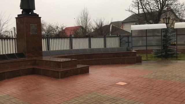 Губкин . Памятник воинам ВОВ смотреть онлайн