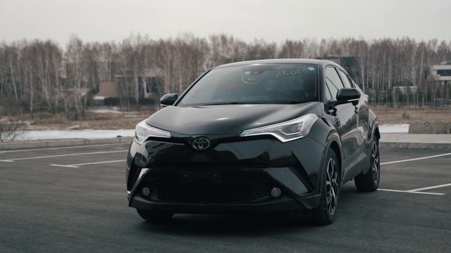 Toyota C-HR из Японии смотреть онлайн