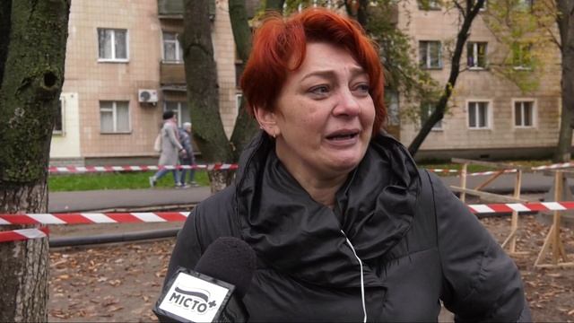 У Полтаві загинула жінка, впавши у яму смотреть онлайн