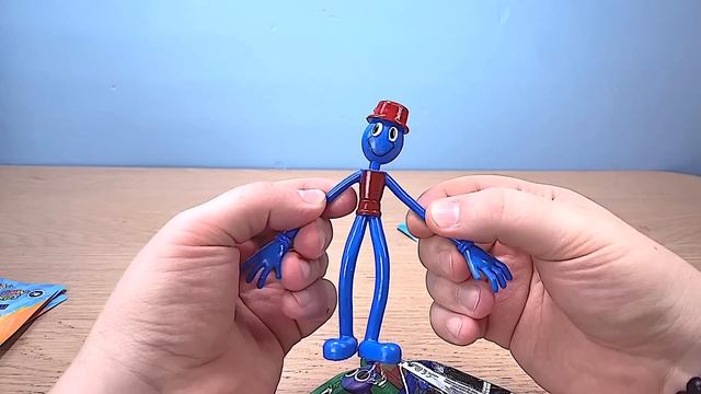 ЧТО ЗА РАДУЖНЫЕ ДРУЗЯ НА ОЗОН - ИЩЕМ ХОРОШИЕ ИГРУШКИ Rainbow Friends смотреть онлайн