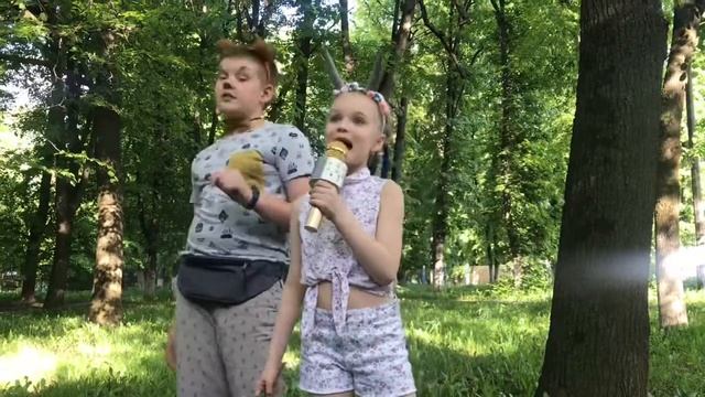 Clumsy and Gracie 2021? смотреть онлайн
