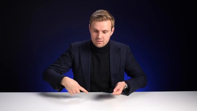 Экран! Складной Moto RAZR 40 Ultra делает как положено...