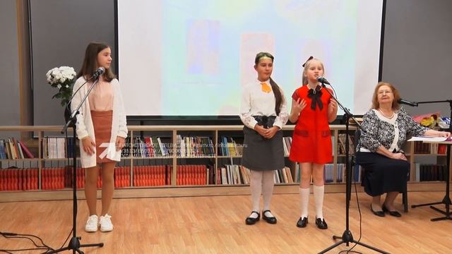 Участники литературной студии «Первоцвет» презентовали юбилейный сборник смотреть онлайн