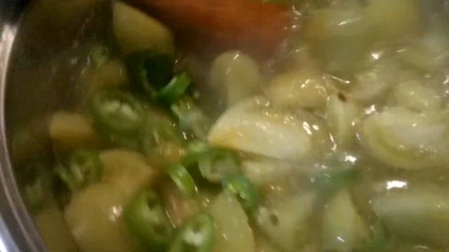 Соус из зеленых помидоров с мятой. Оригинальный, ни на что не похожий вкус и потрясающий аромат! смотреть онлайн