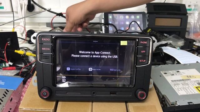 Volkswagen RCD330 Plus MIB2 Camera Issue смотреть онлайн