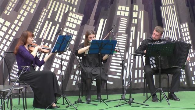 Р. Ловленд, «Адажіо». смотреть онлайн